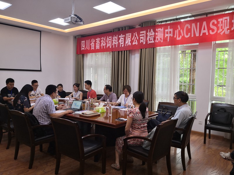 news02.jpg news02.jpg