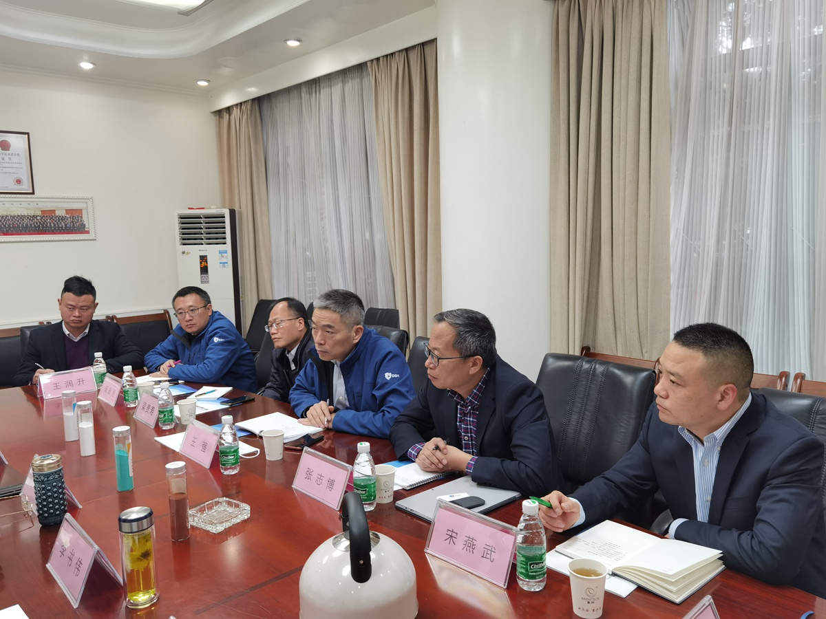 news02.jpg news02.jpg